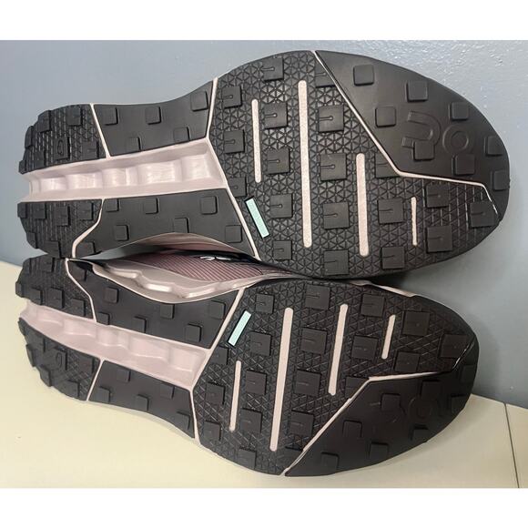 NIB On Running Cloudhorizon Shoe - Women's Size 9 - Picture 5 of 8